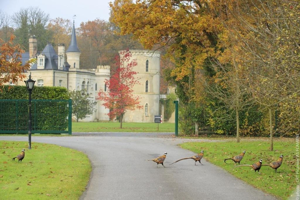 Chateau De Breuil Bed & Breakfast Bruyères-et-Montbérault Екстериор снимка