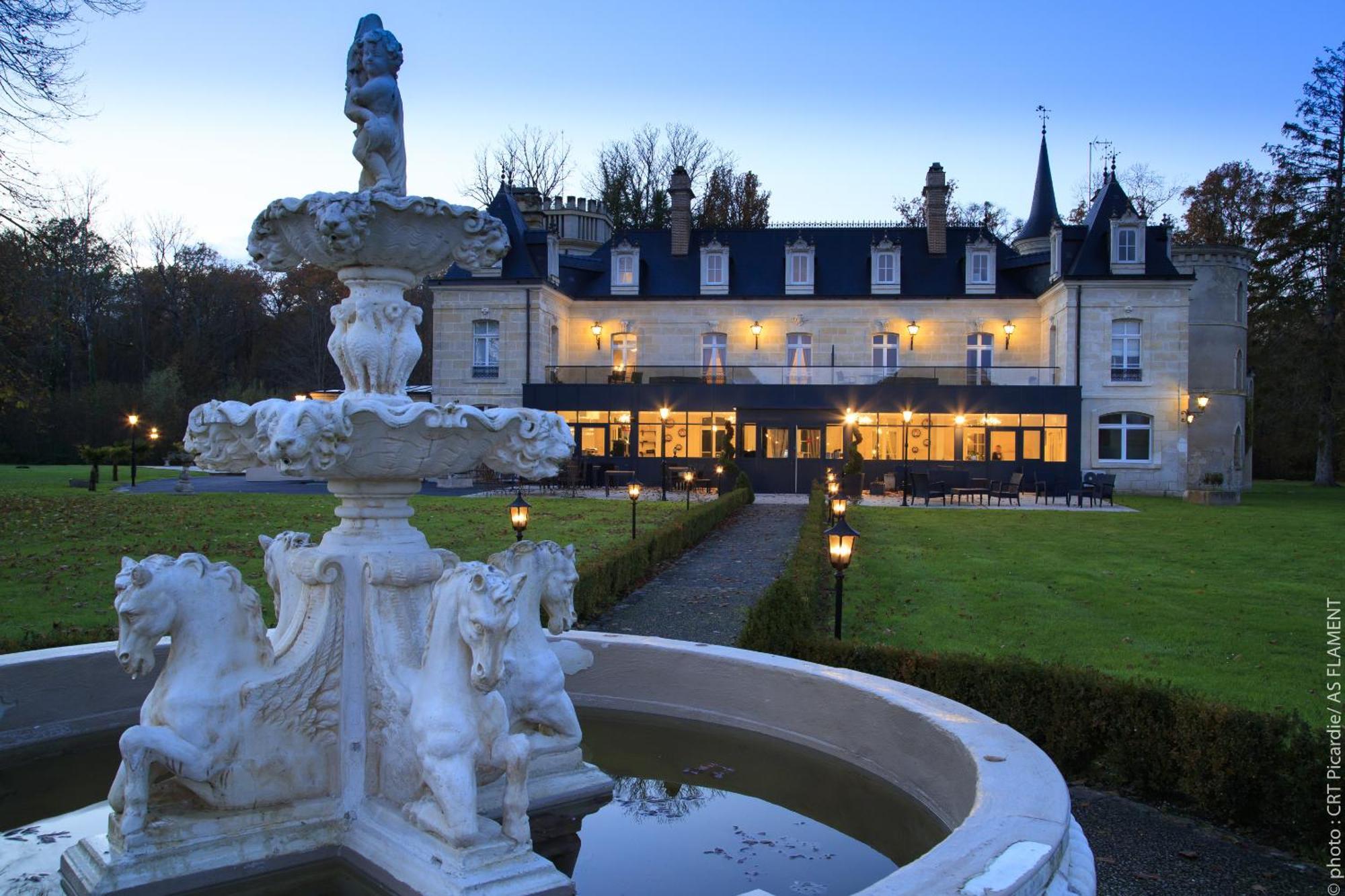 Chateau De Breuil Bed & Breakfast Bruyères-et-Montbérault Екстериор снимка